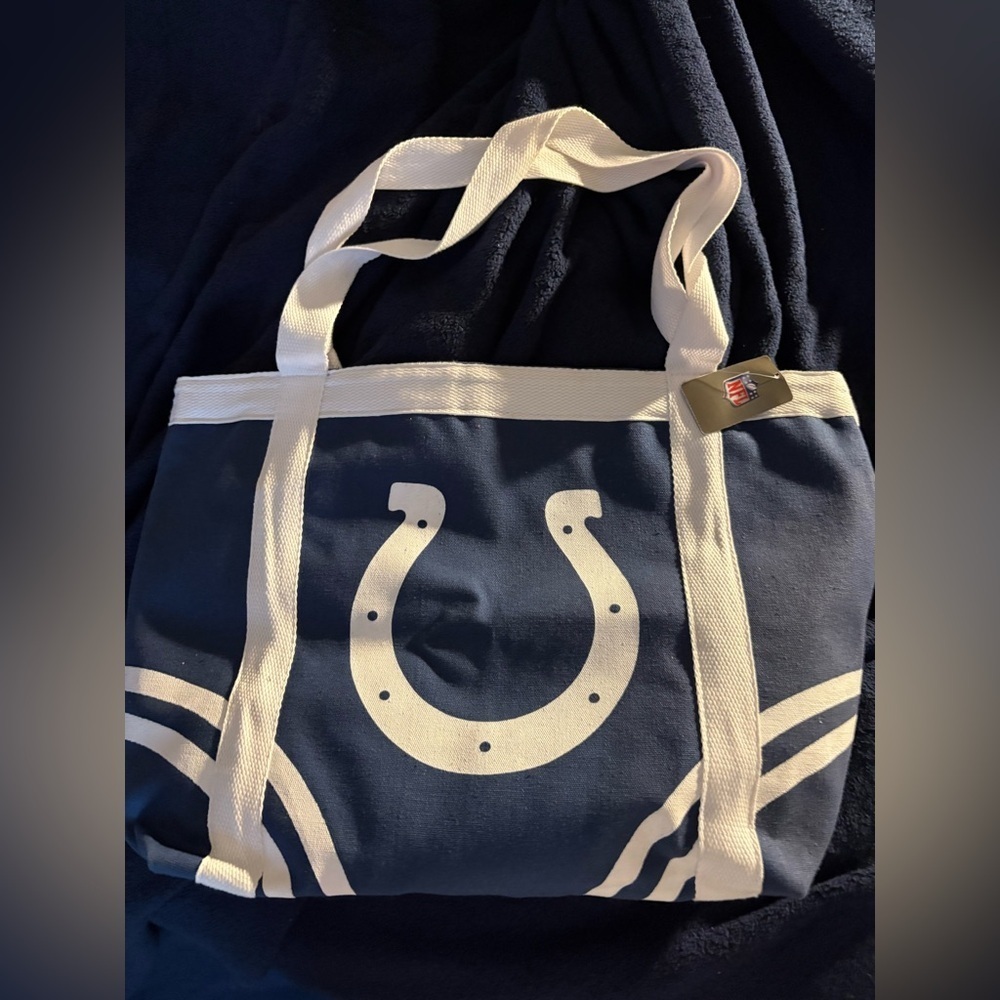 NFL Colts Canvas Tote bag
Blue and White Tote Bag
Official NFL merchandise